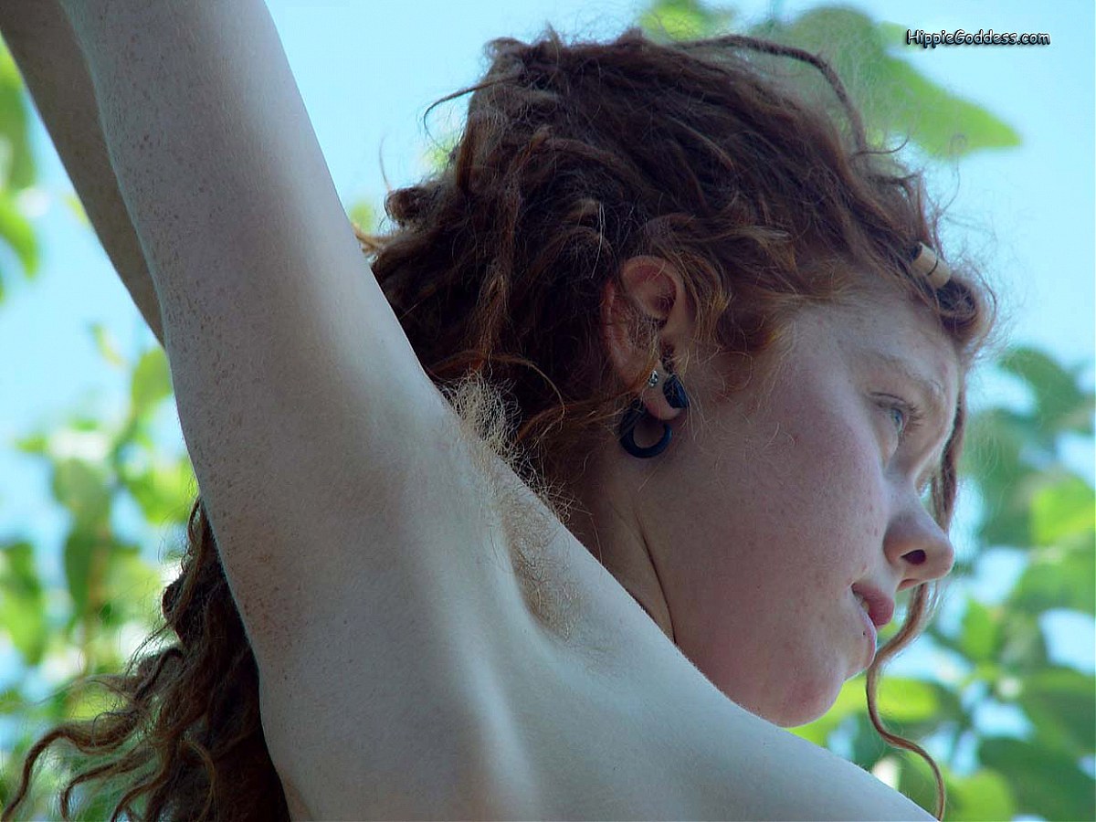 snow white gets fucked prince charming #redhead #ginger #freckles #paleskin #dread #hairypits #unshaved #hippie